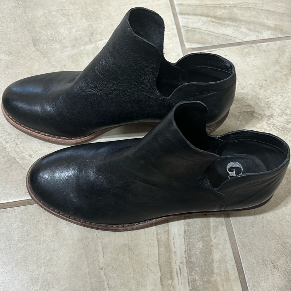 Like new size 6.